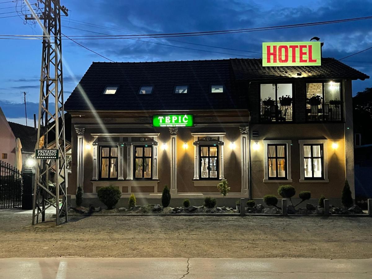 Tepic Garni Hotel Temerin 외부 사진